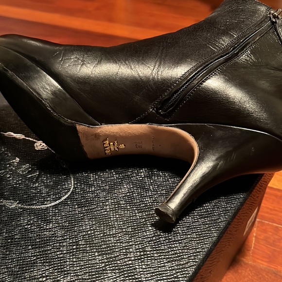 Boots 🥾 - Picture 6 of 7